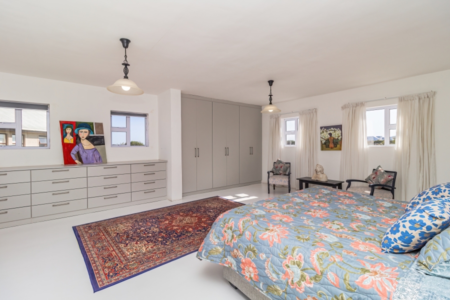3 Bedroom Property for Sale in Grotto Bay Western Cape